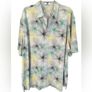 🔥🌴Tommy Bahama mens XL colorful silk button down shirt. Unique, vintage, MINT!